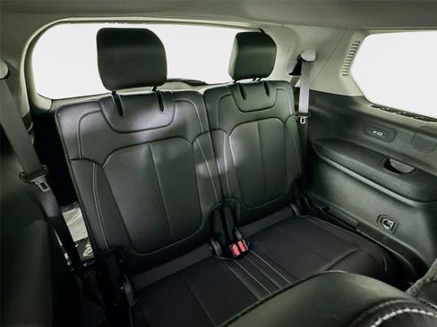 Used 2021 Jeep Grand Cherokee L Limited image 36