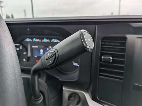 New 2025 Ford F550 4x4 Regular Cab Super Duty image 11