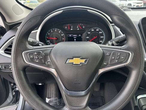 Used 2024 Chevrolet Malibu LT FWD image 15