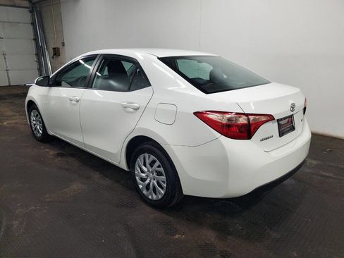 Used 2019 Toyota Corolla LE image 5