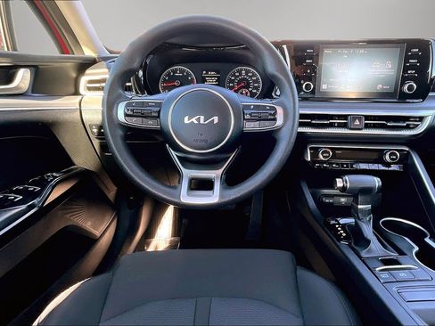 Used 2023 Kia K5 LXS image 8