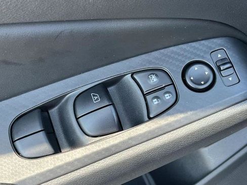 Certified 2025 Nissan Altima 2.5 S image 13