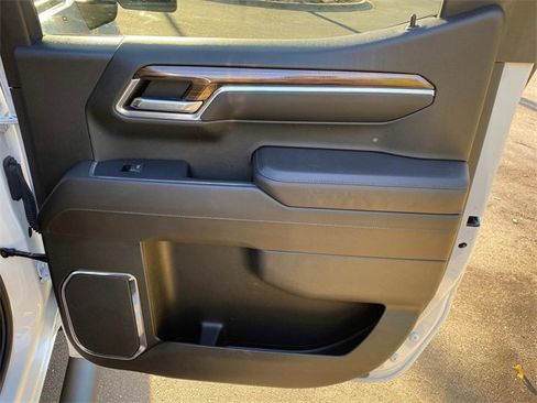 Used 2022 Chevrolet Silverado 1500 RST image 34