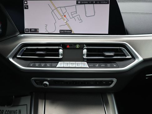 Used 2023 BMW X5 xDrive40i w/ M Sport Package image 11