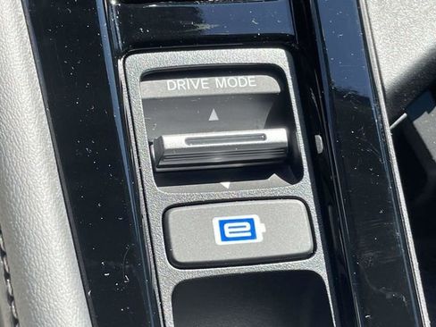 Used 2025 Honda Accord Touring image 23