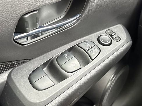 Used 2024 Nissan Kicks SV image 22