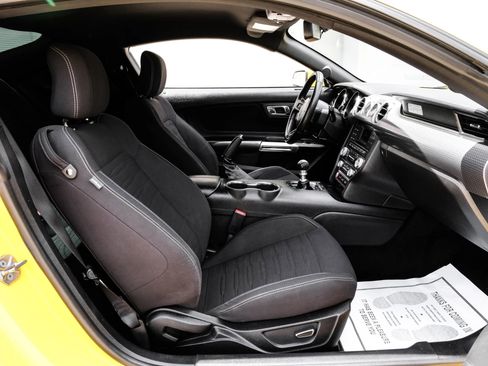 Used 2017 Ford Mustang GT w/ GT Performance Package image 40