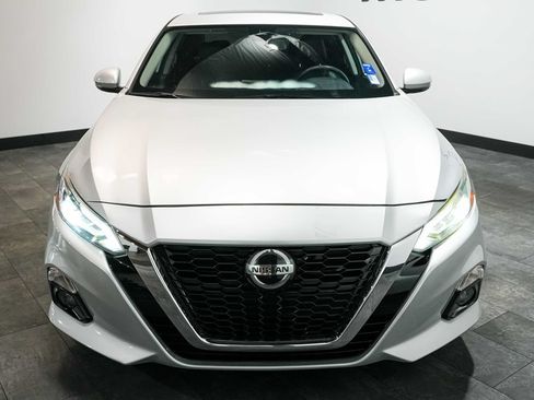 Used 2020 Nissan Altima 2.5 SL FWD image 6