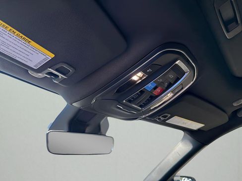 New 2025 Jeep Grand Cherokee Altitude image 38