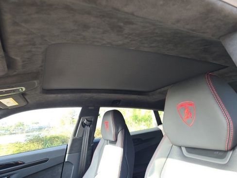 Used 2024 Lamborghini Urus S image 16