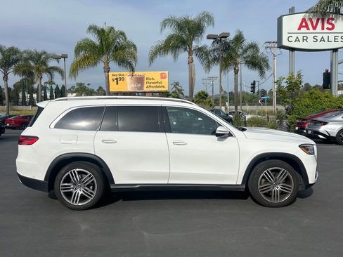 Used 2025 Mercedes-Benz GLS 450 4MATIC image 5