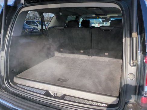 Used 2019 GMC Yukon XL Denali w/ Denali Ultimate Package image 27