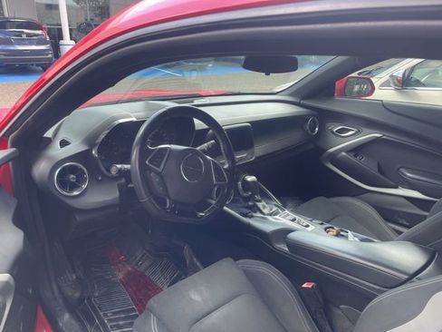 Used 2021 Chevrolet Camaro LT image 7