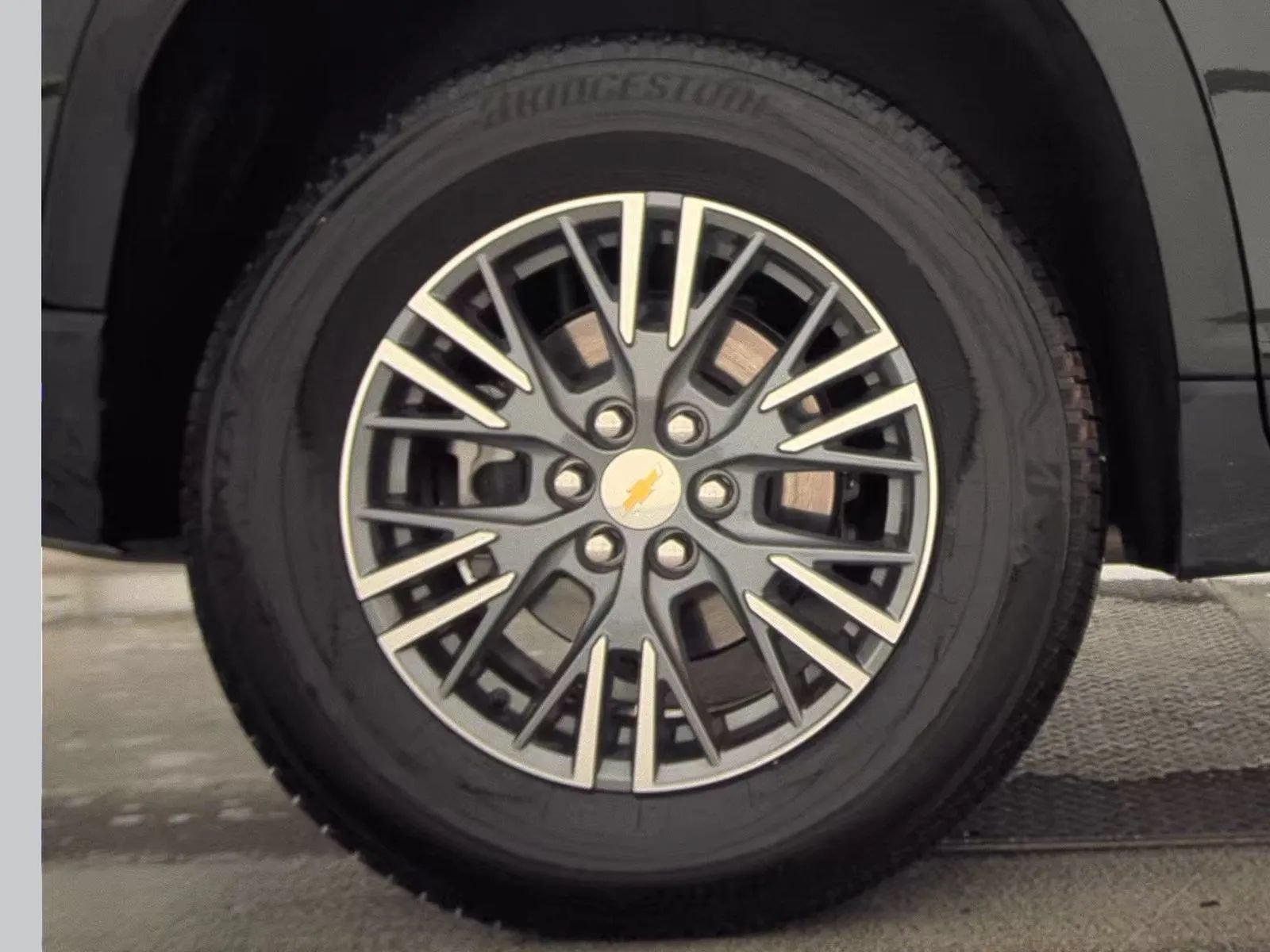 Used 2026 Chevrolet Traverse LT w/ Driver Confidence Package FWD image 11