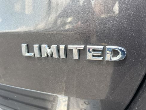 Used 2021 Jeep Grand Cherokee Limited w/ Luxury Group II AWD/4WD image 28
