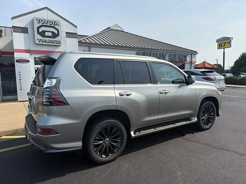 Certified 2023 Lexus GX 460 Premium w/ Accessory Package AWD/4WD image 16