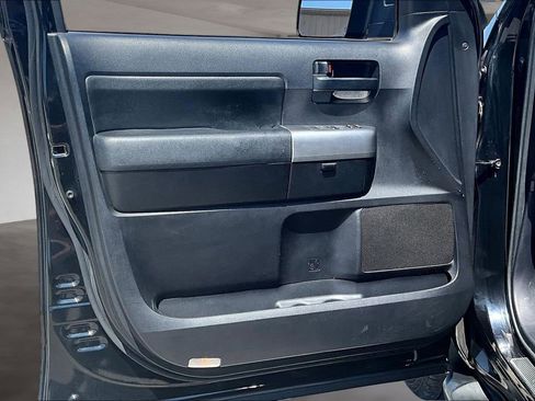 Used 2019 Toyota Sequoia TRD Sport w/ TRD Sport Premium Package image 19