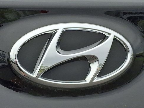 Used 2023 Hyundai Kona SEL AWD/4WD image 29