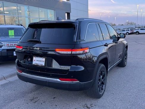 Used 2022 Jeep Grand Cherokee Limited AWD/4WD image 39