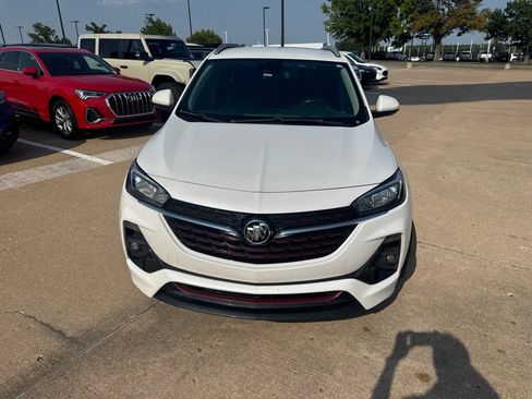 Used 2020 Buick Encore GX Select w/ Sport Touring Package FWD image 2