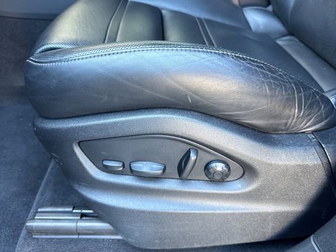 Used 2022 Porsche Cayenne Coupe AWD/4WD image 12