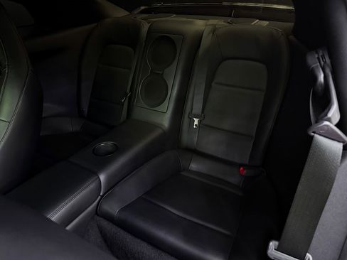 Used 2017 Nissan GT-R Premium image 19