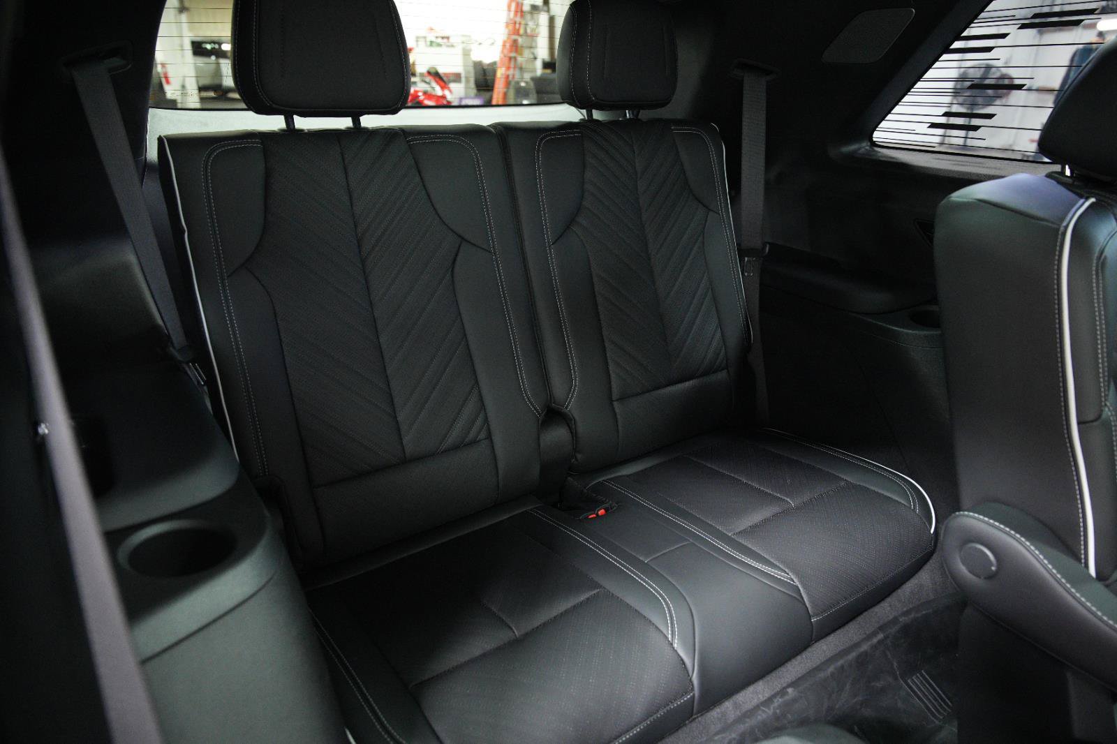 Used 2026 Cadillac Vistiq Platinum w/ LPO, Floor Liner Package AWD/4WD image 22