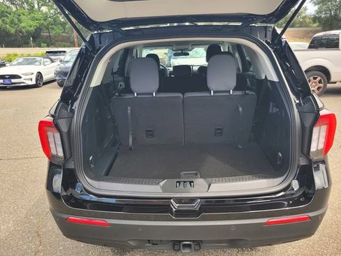 Used 2026 Ford Explorer Active RWD image 8