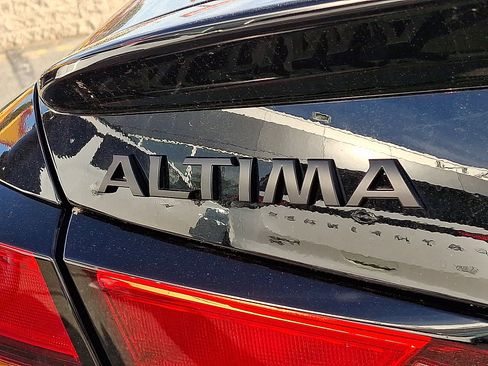 New 2026 Nissan Altima 2.5 SR w/ SR Midnight Edition Package AWD/4WD image 8