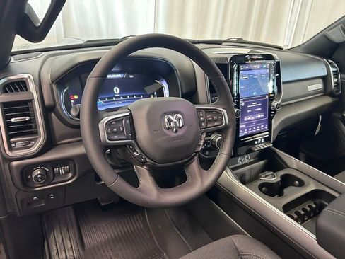 New 2026 RAM 1500 4x4 Crew Cab image 2