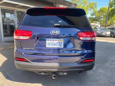 Used 2016 Kia Sorento LX AWD/4WD image 17