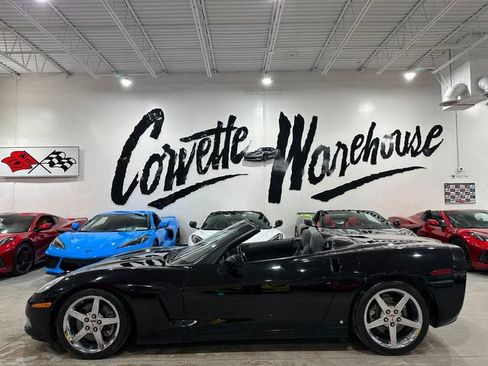 Used 2007 Chevrolet Corvette Convertible w/ Preferred Equipment Group RWD image 2