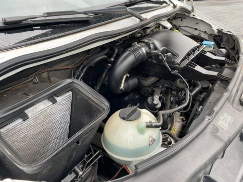 Used 2012 Mercedes-Benz Sprinter 3500 image 33