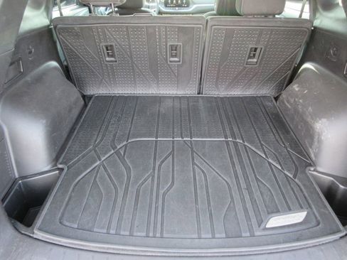 Used 2024 Chevrolet Blazer LT w/ Convenience Package image 10