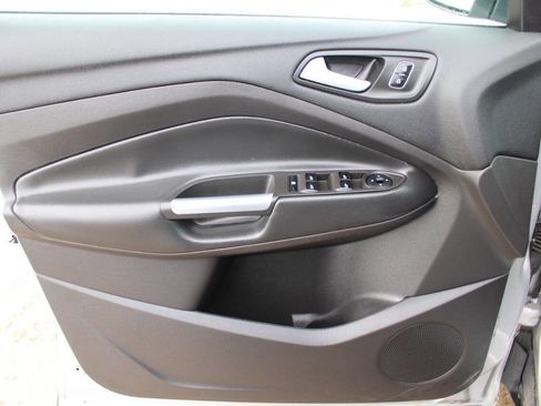 Used 2018 Ford Escape SE w/ SE Sync 3 Package image 11