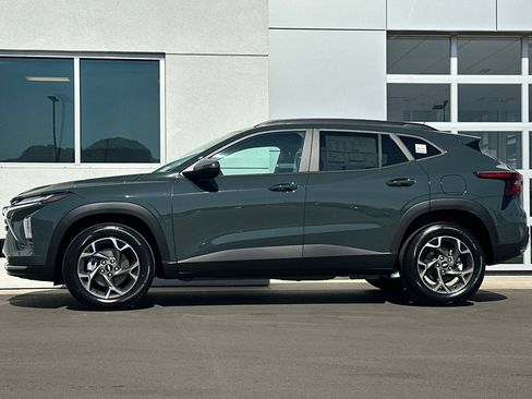 New 2026 Chevrolet Trax LT FWD image 7