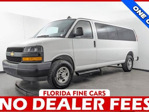 Used 2023 Chevrolet Express 3500 LS RWD image 1