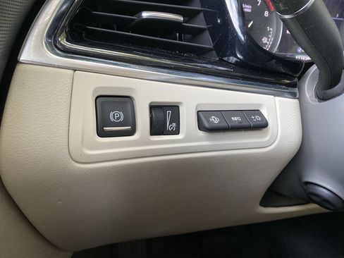 Used 2021 Cadillac XT6 Premium Luxury FWD image 20