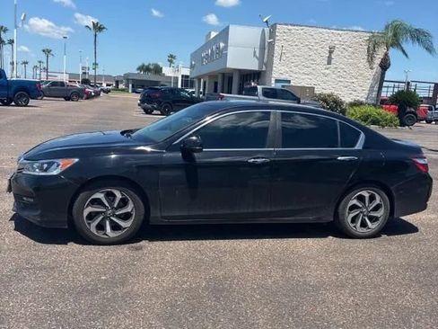 Used 2017 Honda Accord EX-L image 3