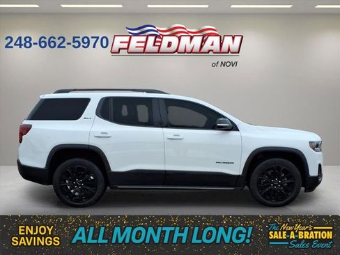 Used 2023 GMC Acadia SLT w/ Elevation Edition image 7