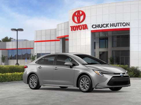Used 2025 Toyota Corolla LE FWD image 14