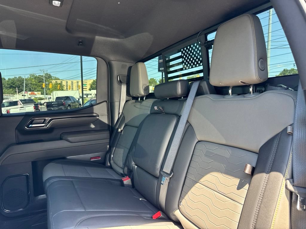Used 2024 Chevrolet Silverado 1500 ZR2 w/ Technology Package AWD/4WD image 27