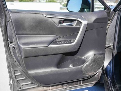 Used 2022 Toyota RAV4 XLE Premium FWD image 25
