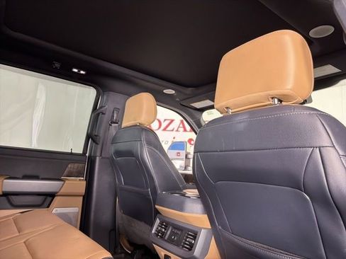 Used 2023 Ford F250 Lariat w/ Lariat Ultimate Package AWD/4WD image 18