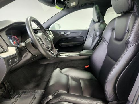 Used 2020 Volvo XC60 T5 Inscription image 11