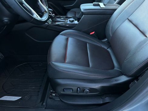 Used 2024 Chevrolet Blazer RS w/ Enhanced Convenience Package image 13