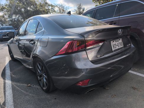 Used 2018 Lexus IS 300 F Sport w/ F Sport Package RWD image 4