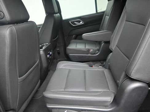 Used 2023 Chevrolet Tahoe LT w/ Luxury Package RWD image 14