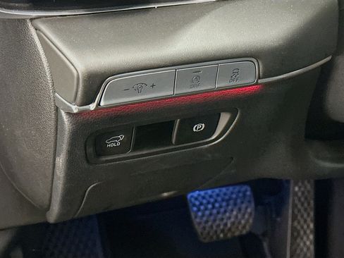 Used 2024 Genesis GV80 2.5T image 17