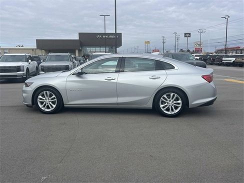 Used 2016 Chevrolet Malibu Hybrid w/ Leather Package image 8